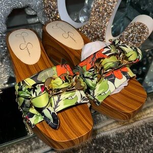 Jessica Simpson sandal size 6 M